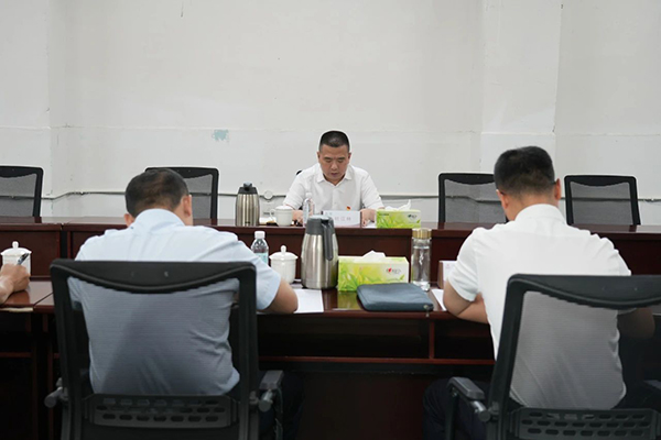 川交公司領(lǐng)導(dǎo)班子深入基層聯(lián)系點講授黨課